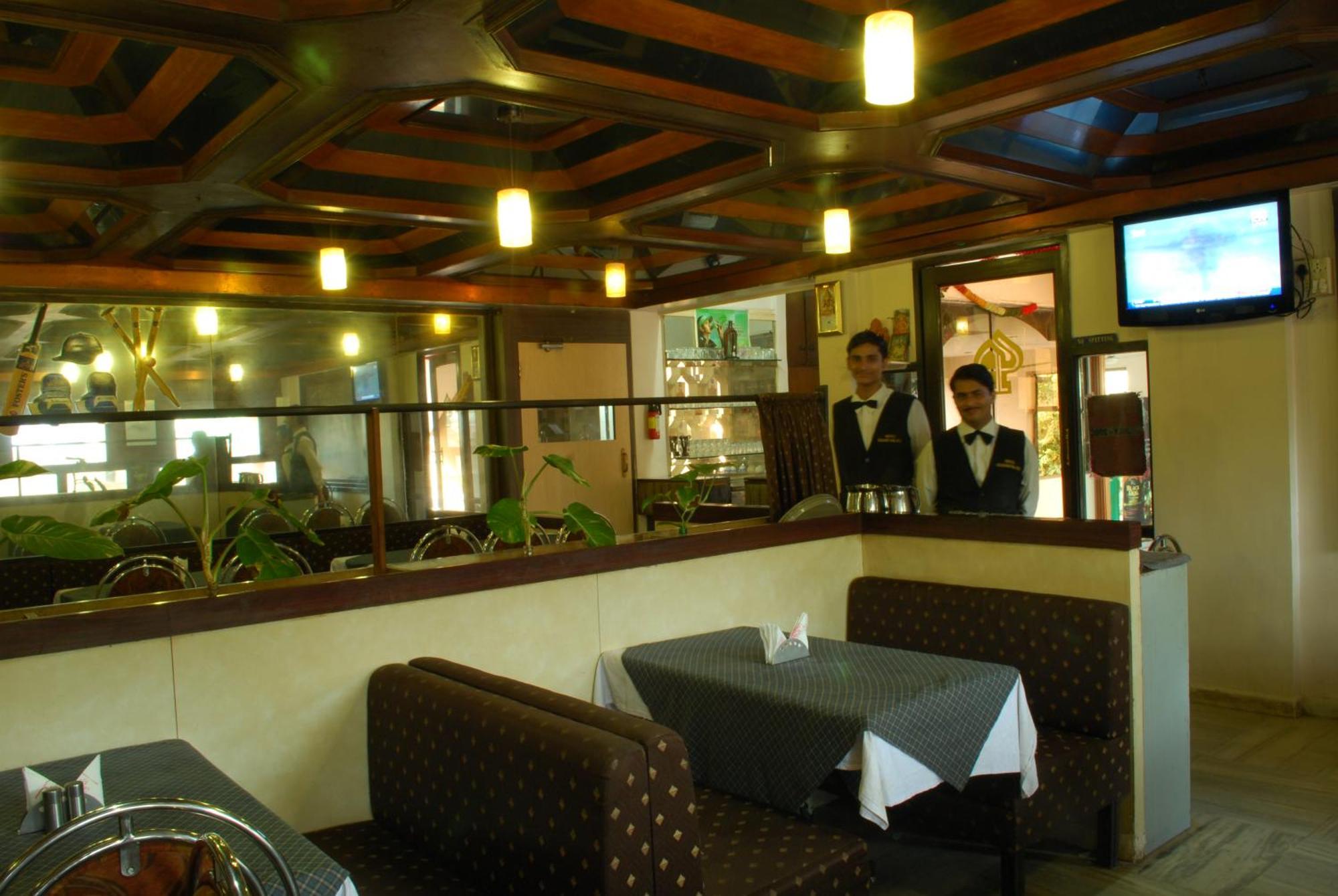 Hotel Golden Palace Pvt Ltd Bombay Exterior foto